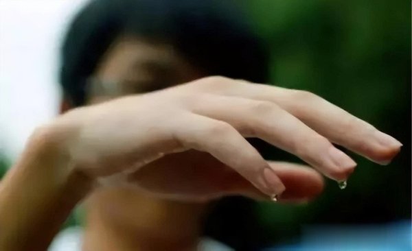 锦达网 哪里容易出汗哪里就有病？快看看这几个部位有无异常